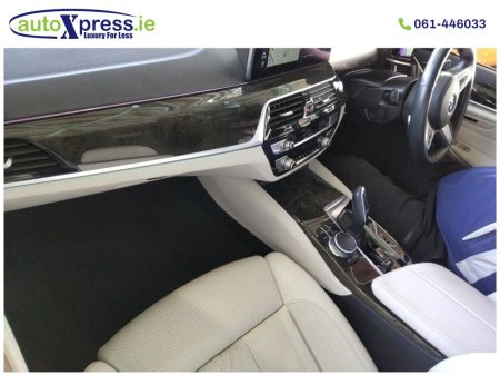 2020 BMW 5-Series - photo 2