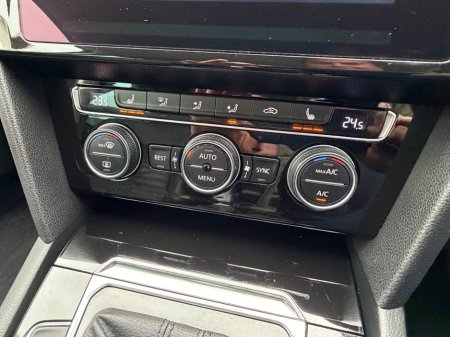 2019 Volkswagen Passat - photo 19