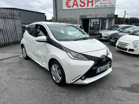 2016 Toyota Aygo - photo 2