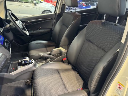 2015 Honda Fit - photo 17