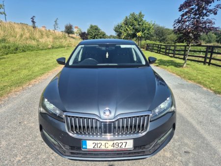 2021 Skoda Superb - photo 2