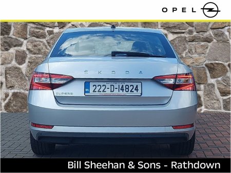 2022 Skoda Superb - photo 4