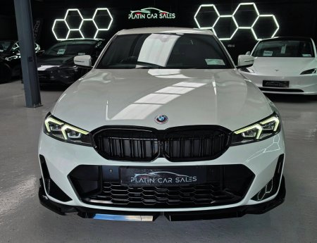 2024 BMW 3-Series - photo 21