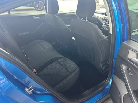 2022 Ford Focus - photo 2