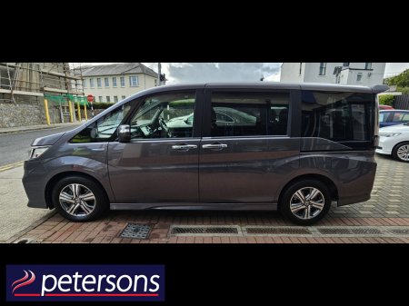 2017 Honda Stepwagon - photo 5