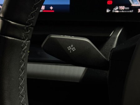 2024 BMW 5-Series - photo 23