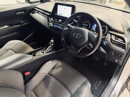 2023 Toyota C-HR - photo 8