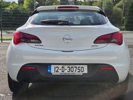 2012 Opel Astra - photo 4