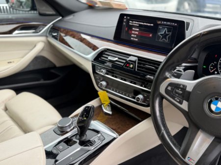2019 BMW 5-Series - photo 8