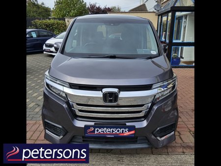 2017 Honda Stepwagon - photo 3