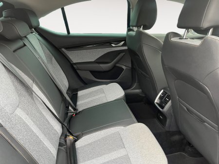 2025 Skoda Octavia - photo 13