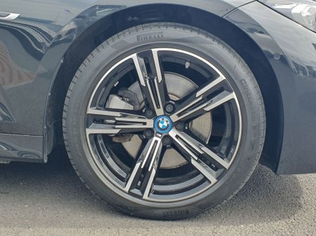 2023 BMW 3-Series - photo 14