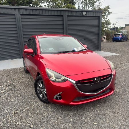2017 Mazda Demio - photo 2
