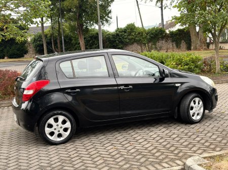 2011 Hyundai i20 - photo 13