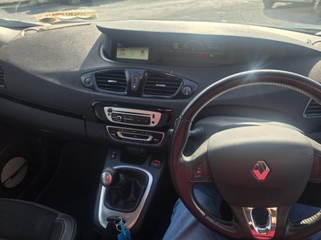 2014 Renault Scenic - photo 8