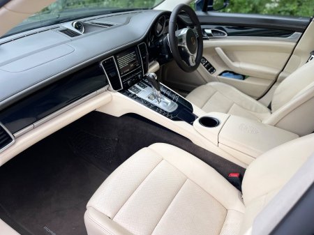 2015 Porsche Panamera - photo 10