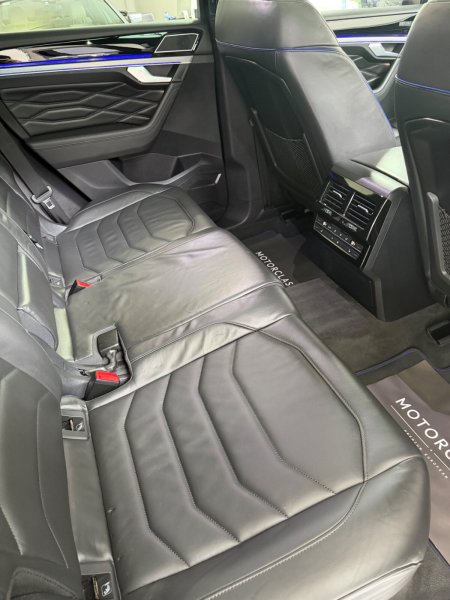 2023 Volkswagen Touareg - photo 20