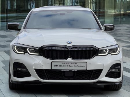 2021 BMW 3-Series - photo 2