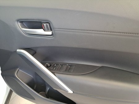 2025 Toyota Corolla Cross - photo 27