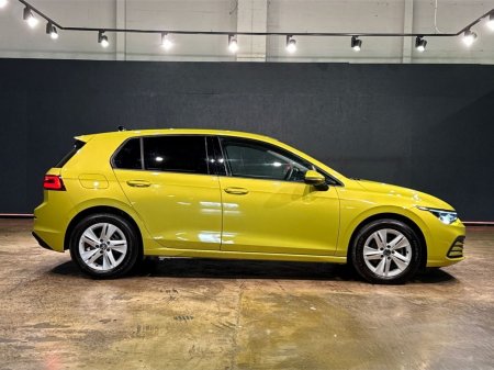 2021 Volkswagen Golf - photo 2