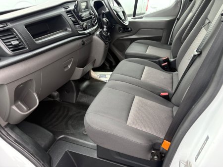 2022 Ford Transit - photo 13
