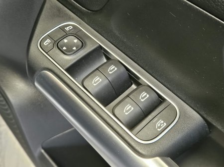 2020 Mercedes-Benz GLA - photo 11