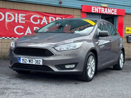 2015 Ford Focus - photo 2