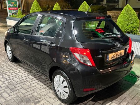 2014 Toyota Yaris - photo 6