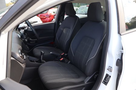 2018 Ford Fiesta - photo 24