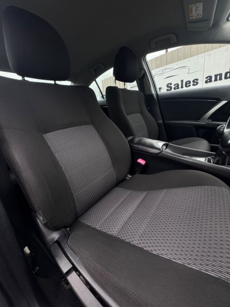 2013 Toyota Avensis - photo 10