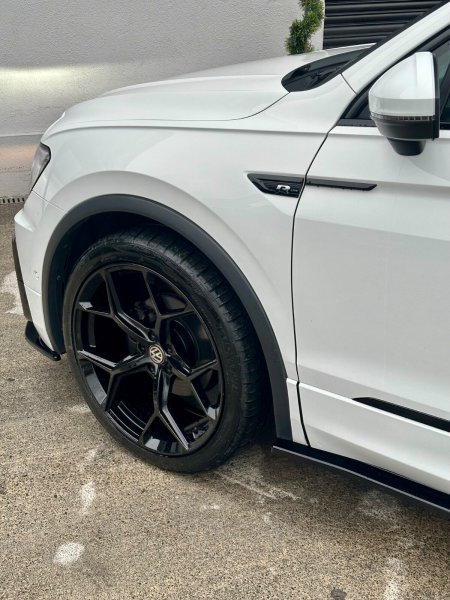 2020 Volkswagen Tiguan - photo 12
