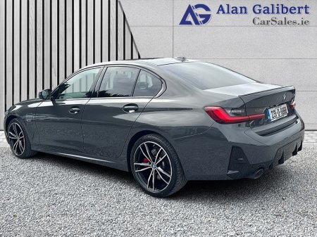 2023 BMW 3-Series - photo 2