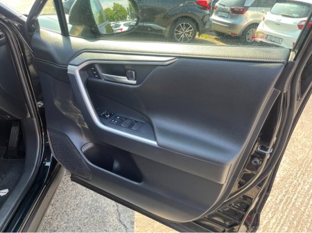2021 Toyota RAV4 - photo 13