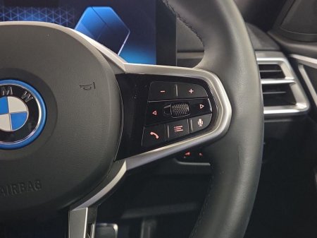2025 BMW i4 - photo 18