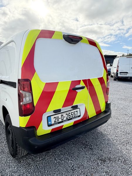 2021 Peugeot Partner - photo 6