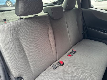2013 Toyota Yaris - photo 14