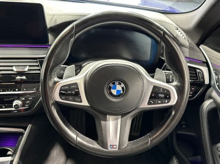 2021 BMW 5-Series - photo 12