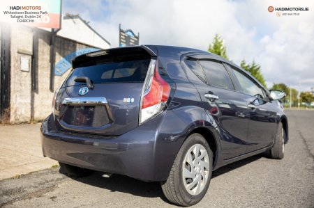 2015 Toyota Aqua - photo 4