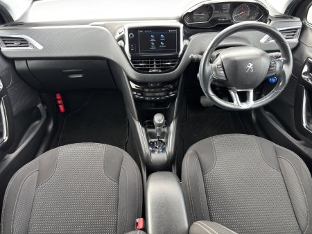 2018 Peugeot 208 - photo 12