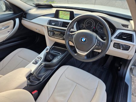 2017 BMW 3-Series - photo 9