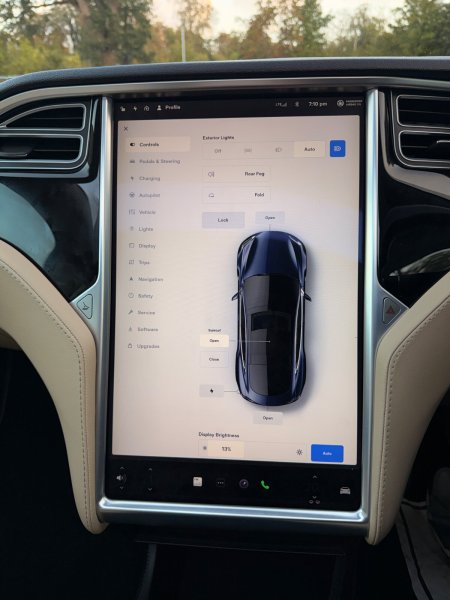 2015 Tesla Model S - photo 48