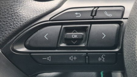2020 Toyota Yaris - photo 19