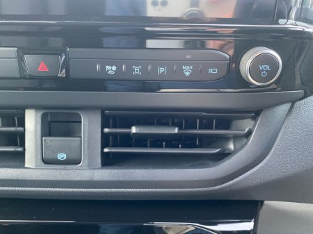2026 Ford Transit Custom - photo 21