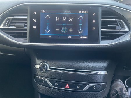 2020 Peugeot 308 - photo 6