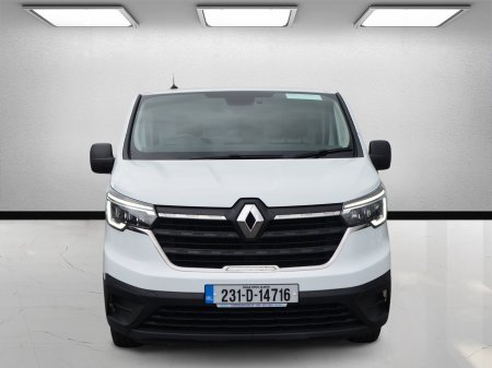 2023 Renault Trafic - photo 2