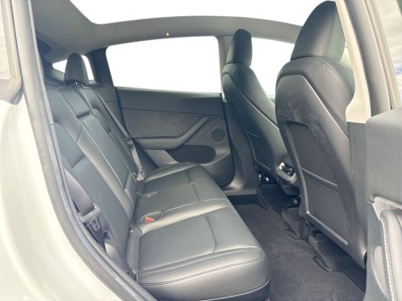 2024 Tesla Model Y - photo 17