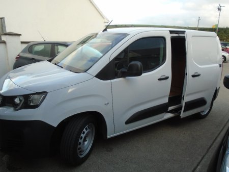 2023 Peugeot Partner - photo 2