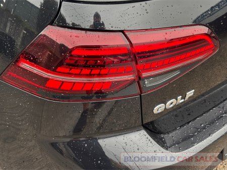 2019 Volkswagen Golf - photo 16