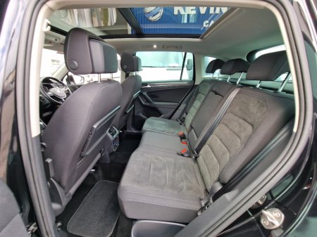 2021 Volkswagen Tiguan - photo 32