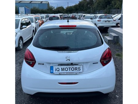 2016 Peugeot 208 - photo 13